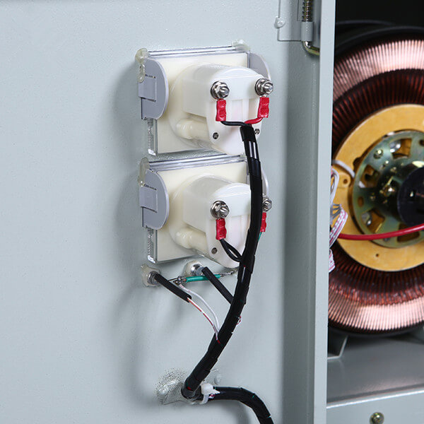 High Accurate AVR Automatic Voltage Regulator 30KVA 220V For Air